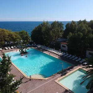 Kemp Villaggio Dei Fiori ****