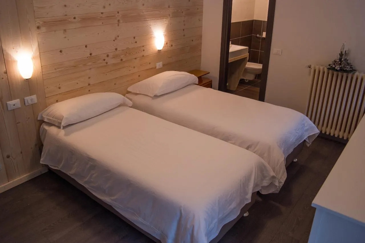 Hotel Italia 阿帕里卡